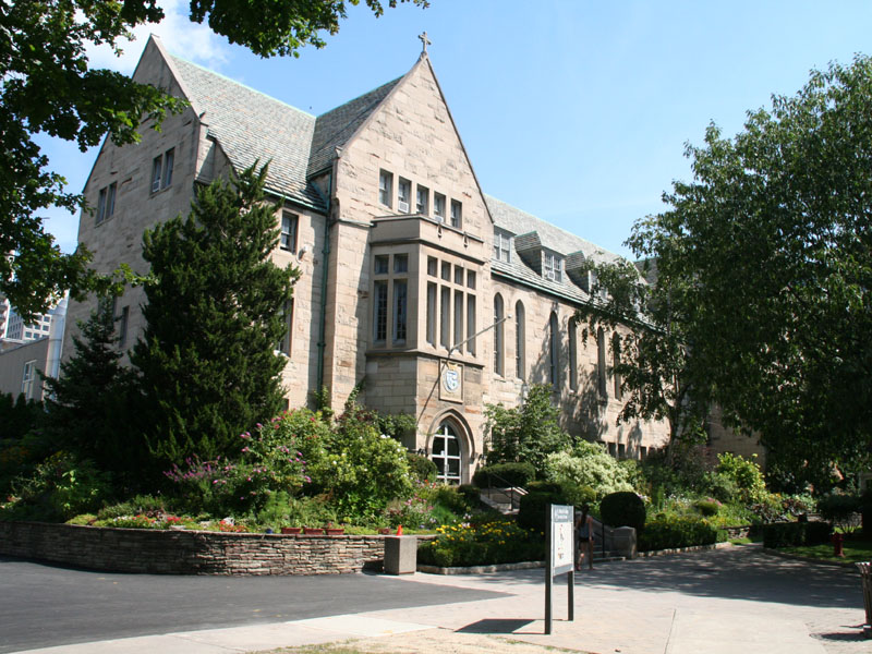 Фото St. Michael’s College (University of Toronto)