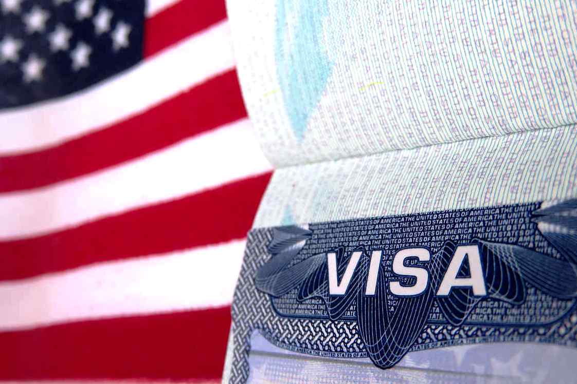 Приостановление выдачи виз США