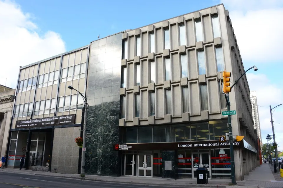 London International Academy in Canada