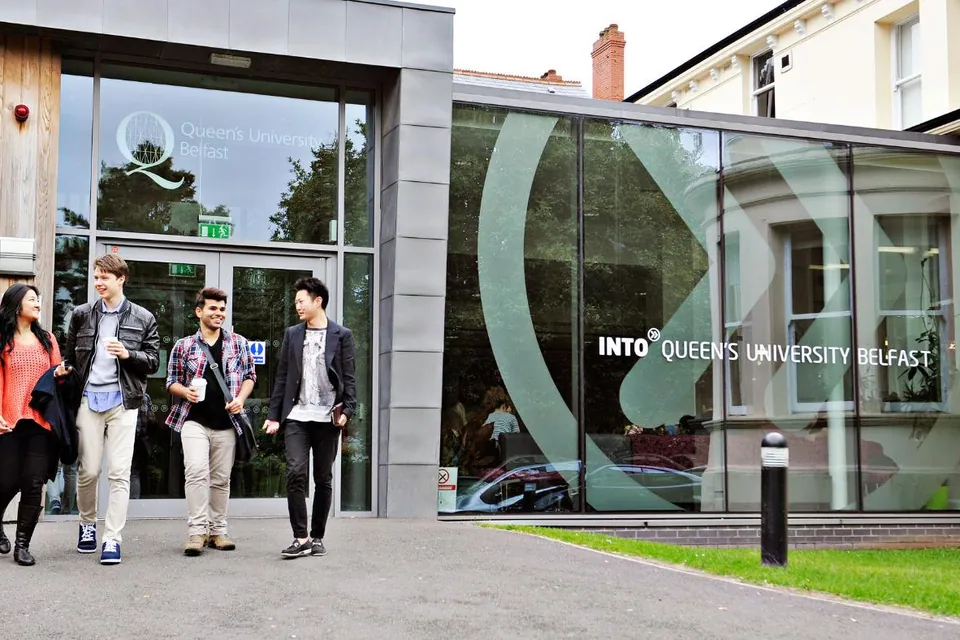 INTO International Foundation в Queens University Belfast, фото 5