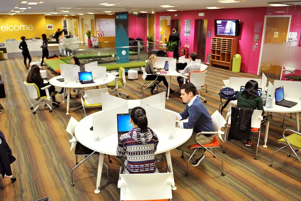 INTO International Year 1 в Newcastle University in London, фото 6