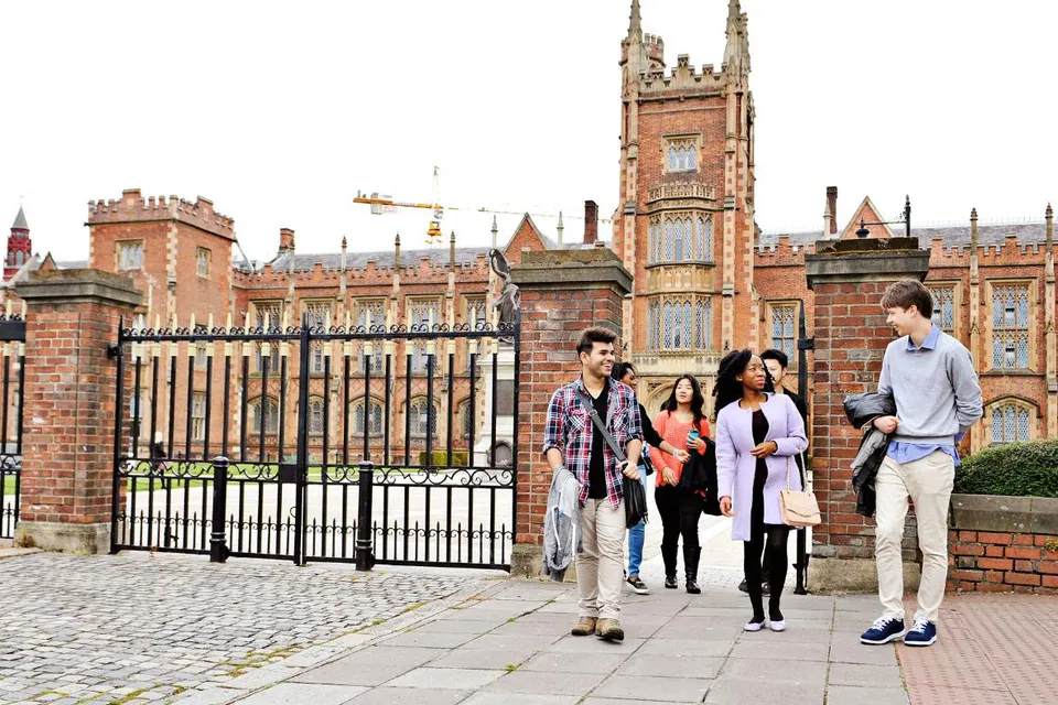 INTO International Year 1 в Queens University Belfast, фото 4